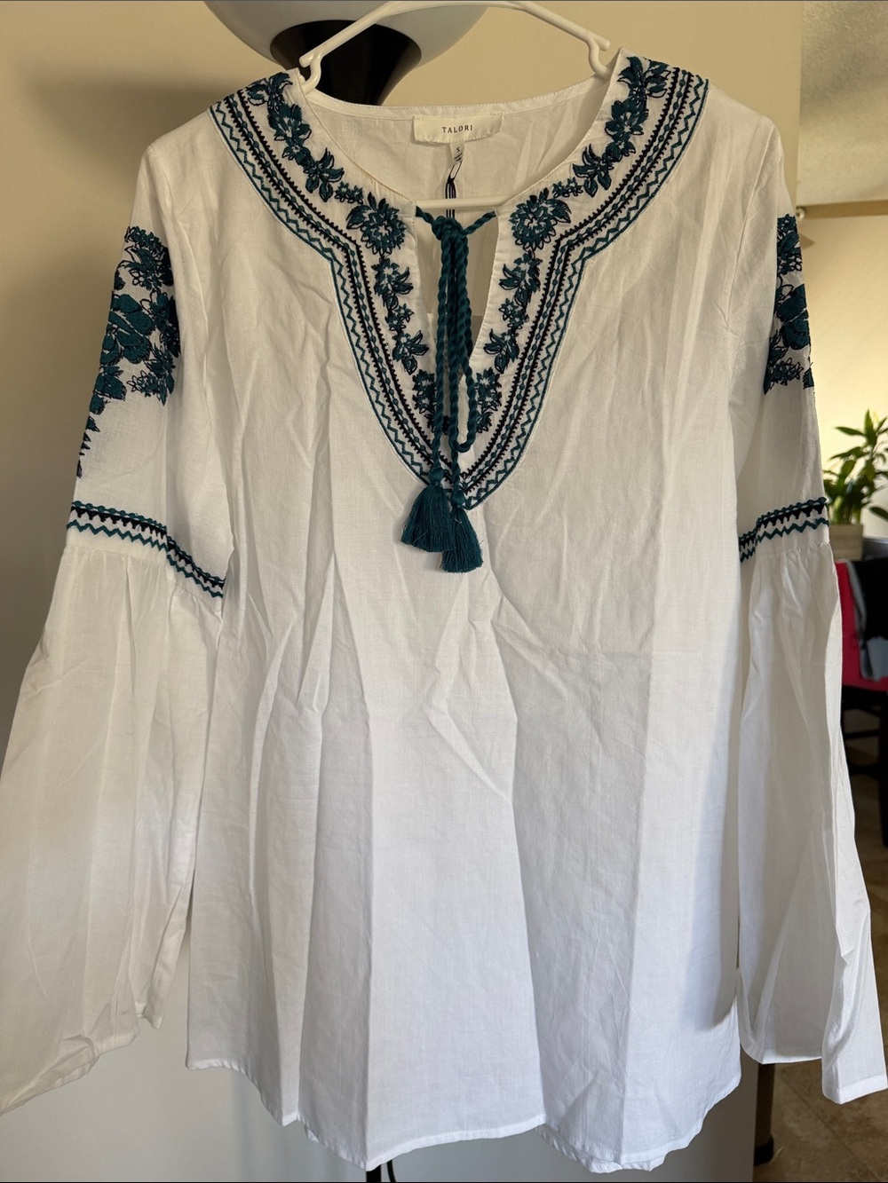 Talori White Embroidered Peasant Top with Teal Accents 100% Cotton